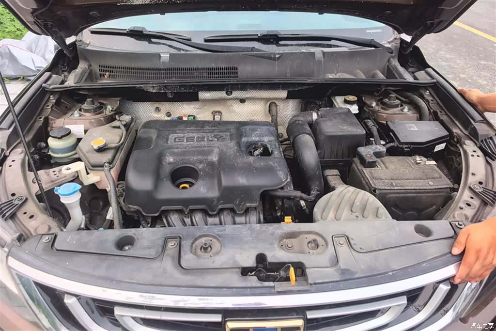 Geely X6, 2017 10