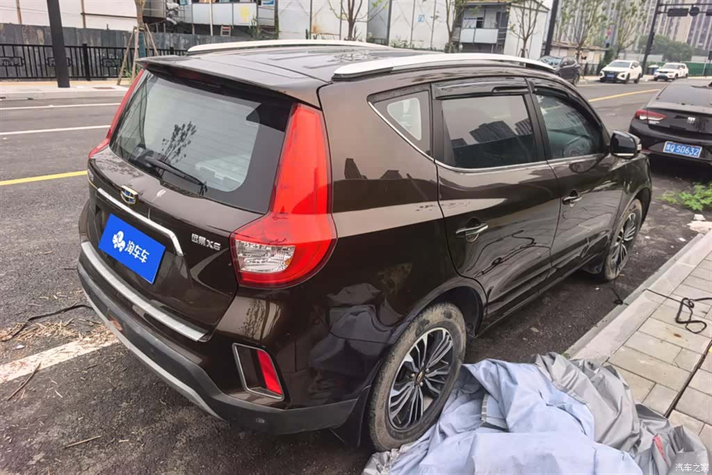 Geely X6, 2017 3