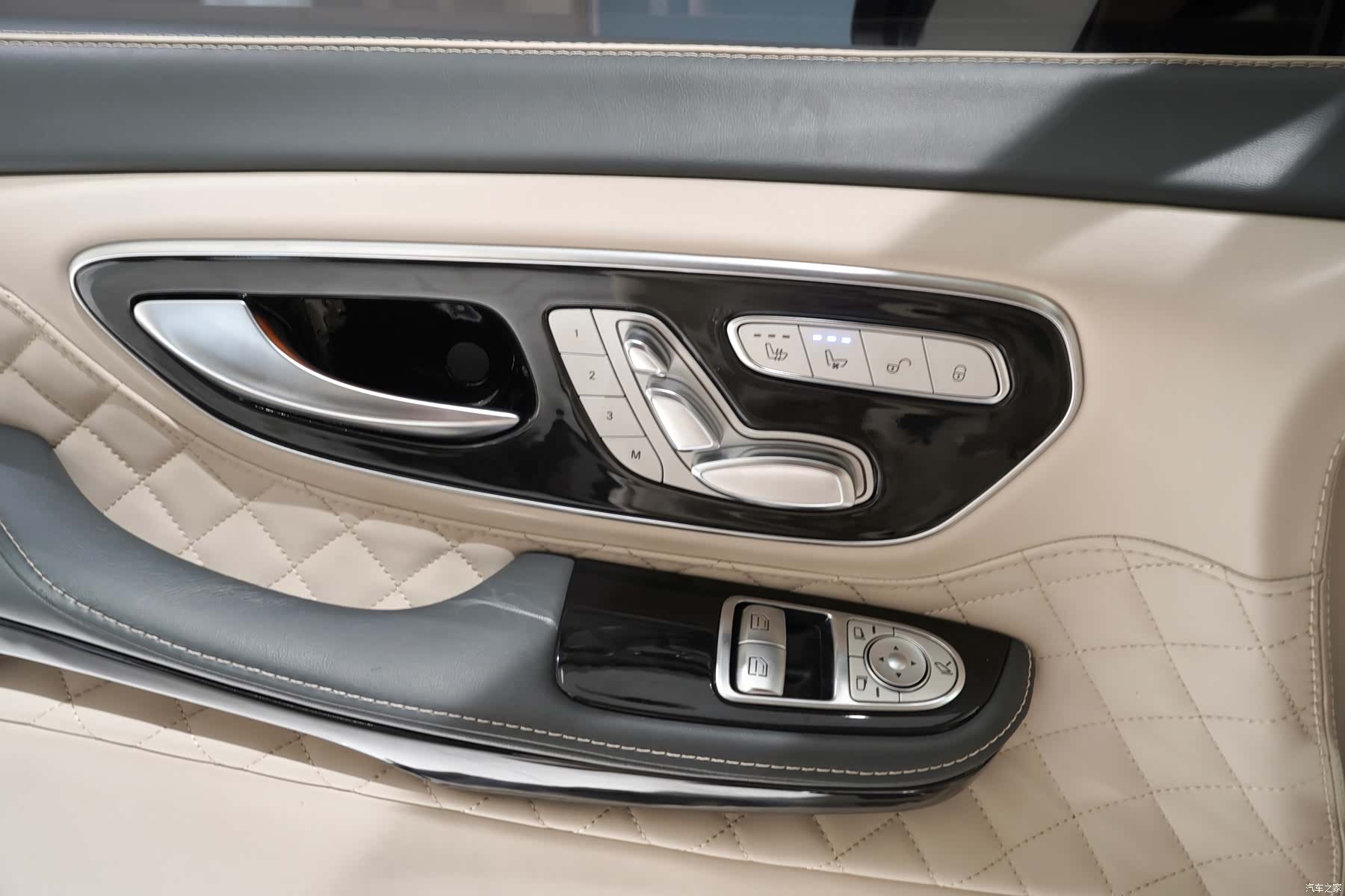 Mercedes-Benz V-Class, 2020 6