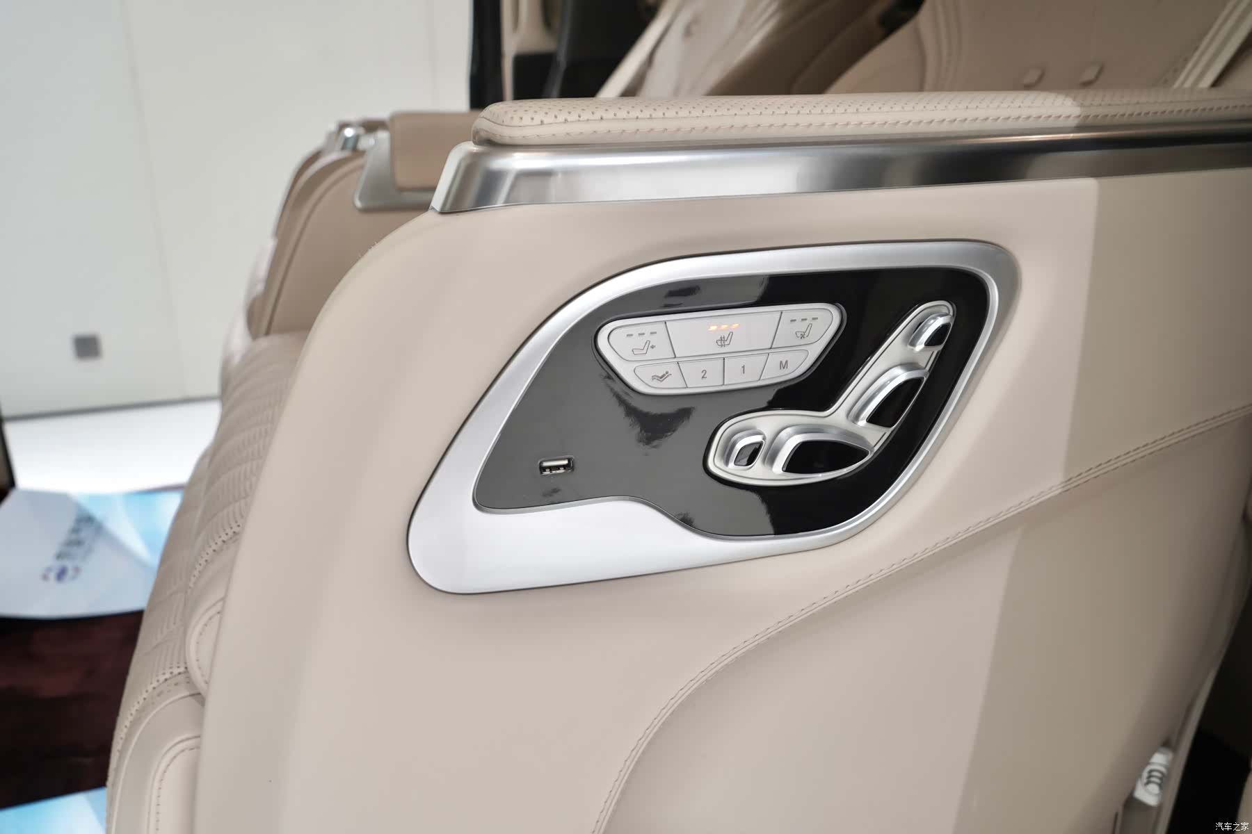 Mercedes-Benz V-Class, 2020 12