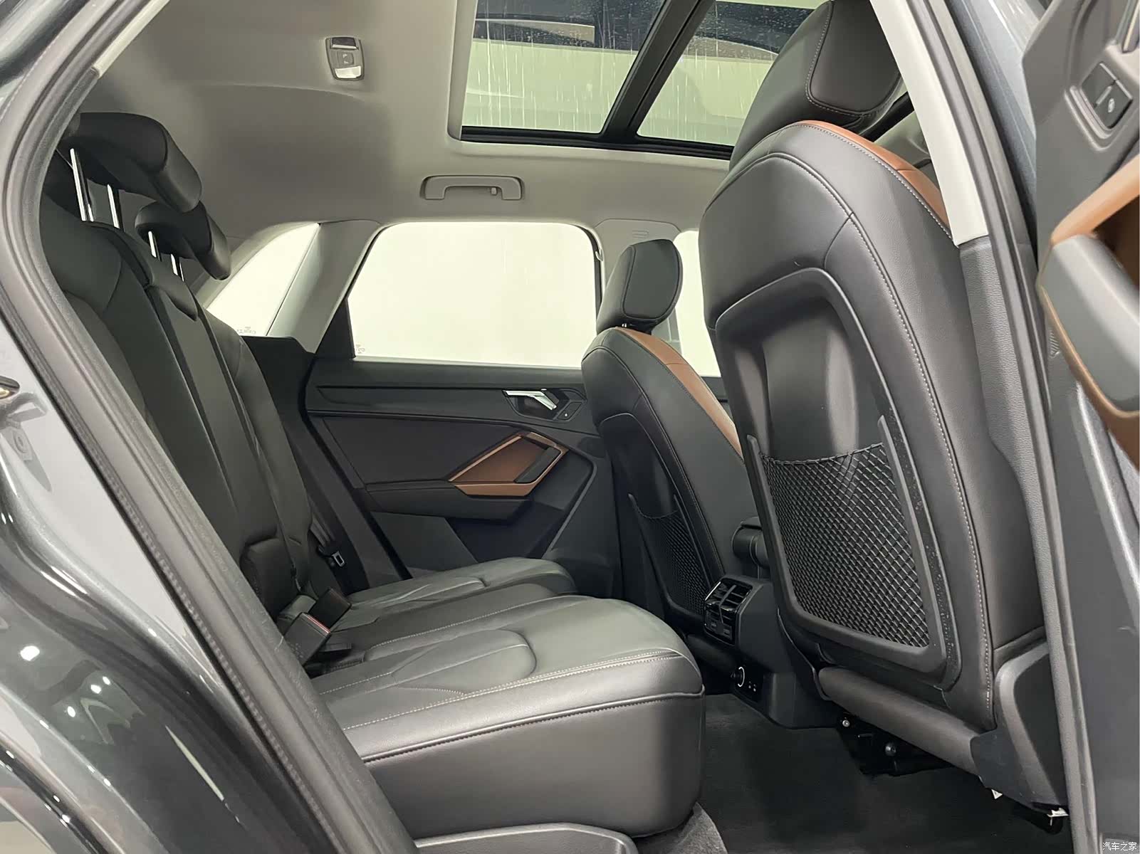 Audi Q3, 2022 13