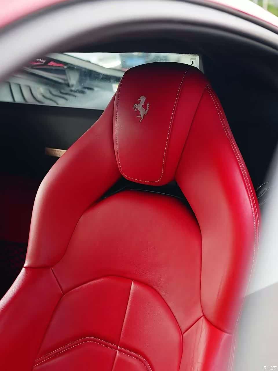 Ferrari 488, 2018 4