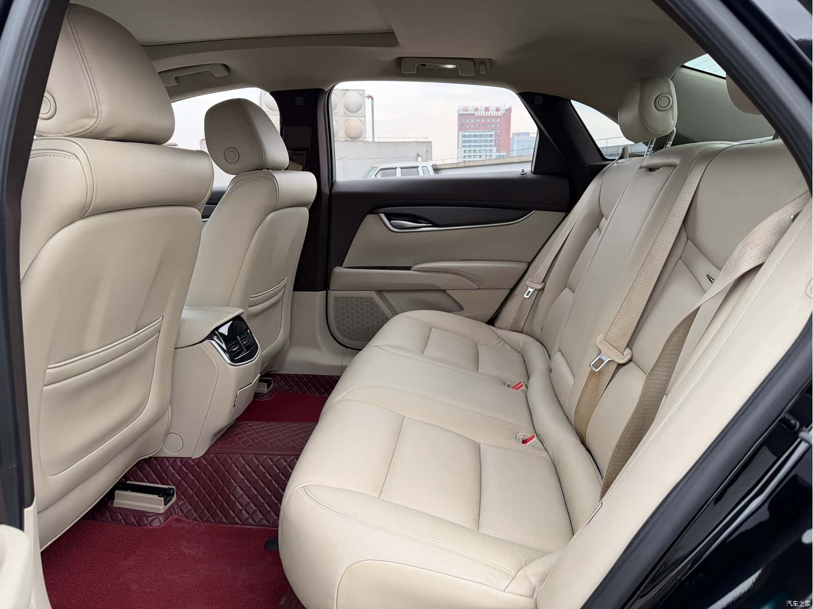Cadillac XTS, 2016 9