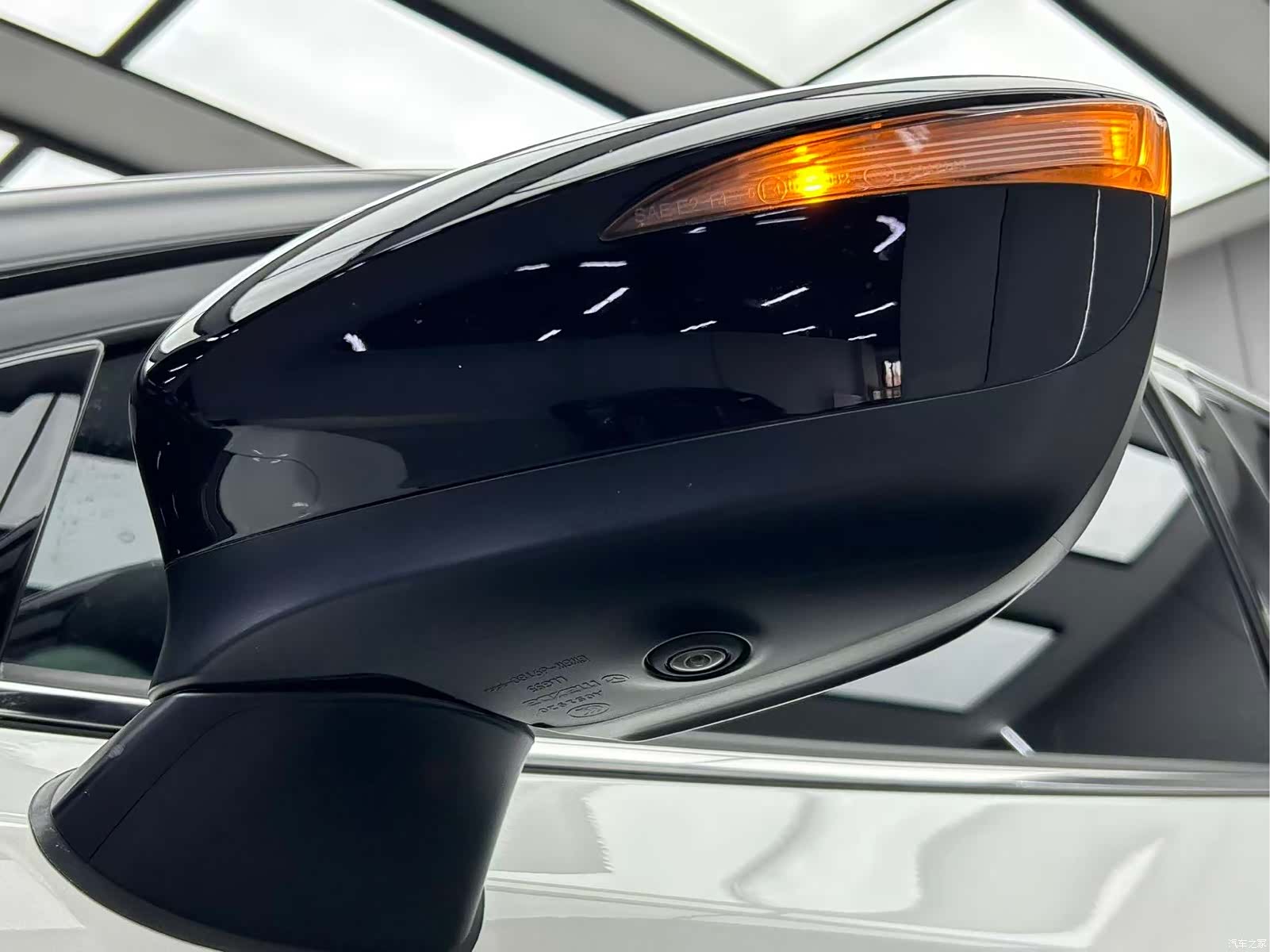 Mazda CX-4, 2023 9