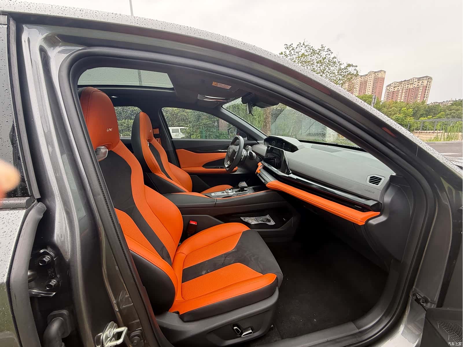 Changan UNI-V, 2022 10