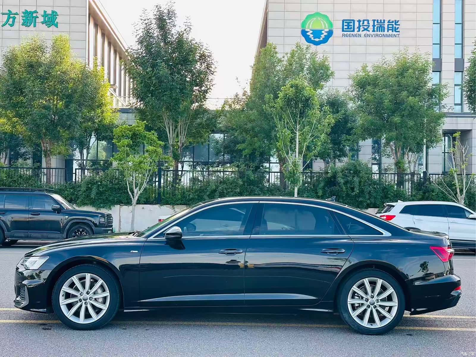 Audi A6L, 2021 3
