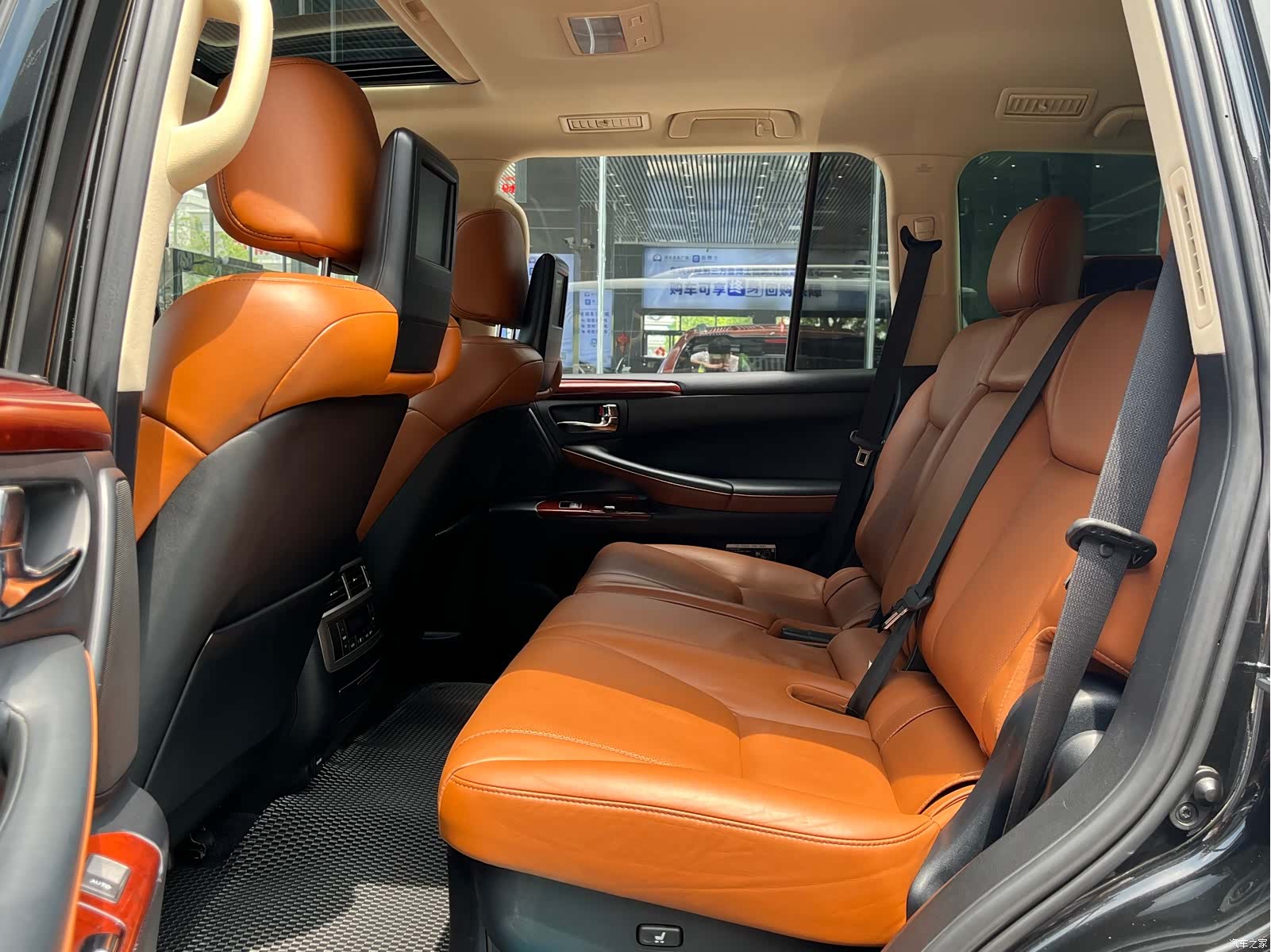 Lexus LX, 2015 6