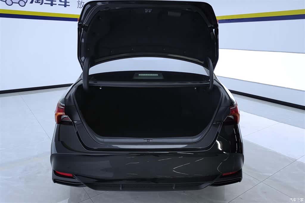 Toyota Avalon, 2021 4