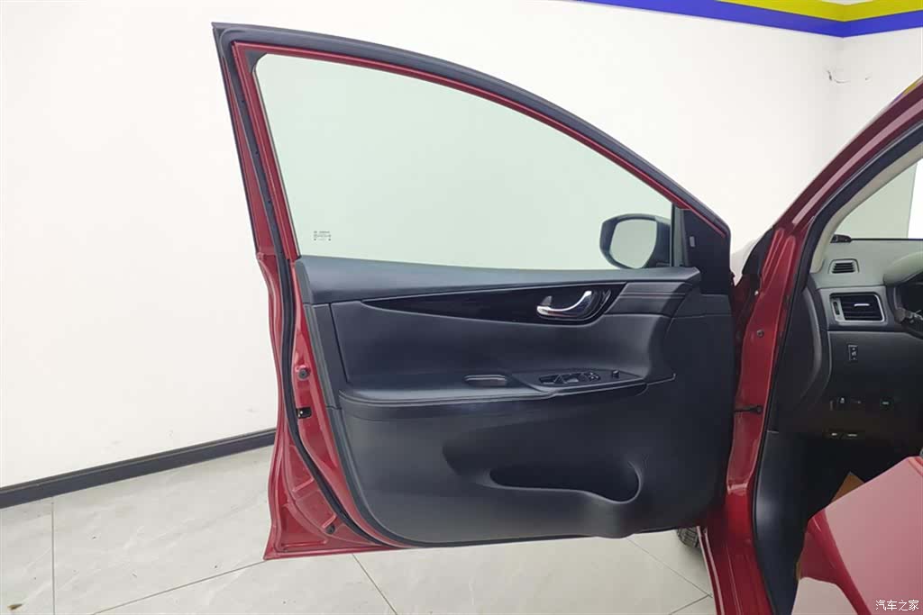 Nissan Tiida, 2020 7