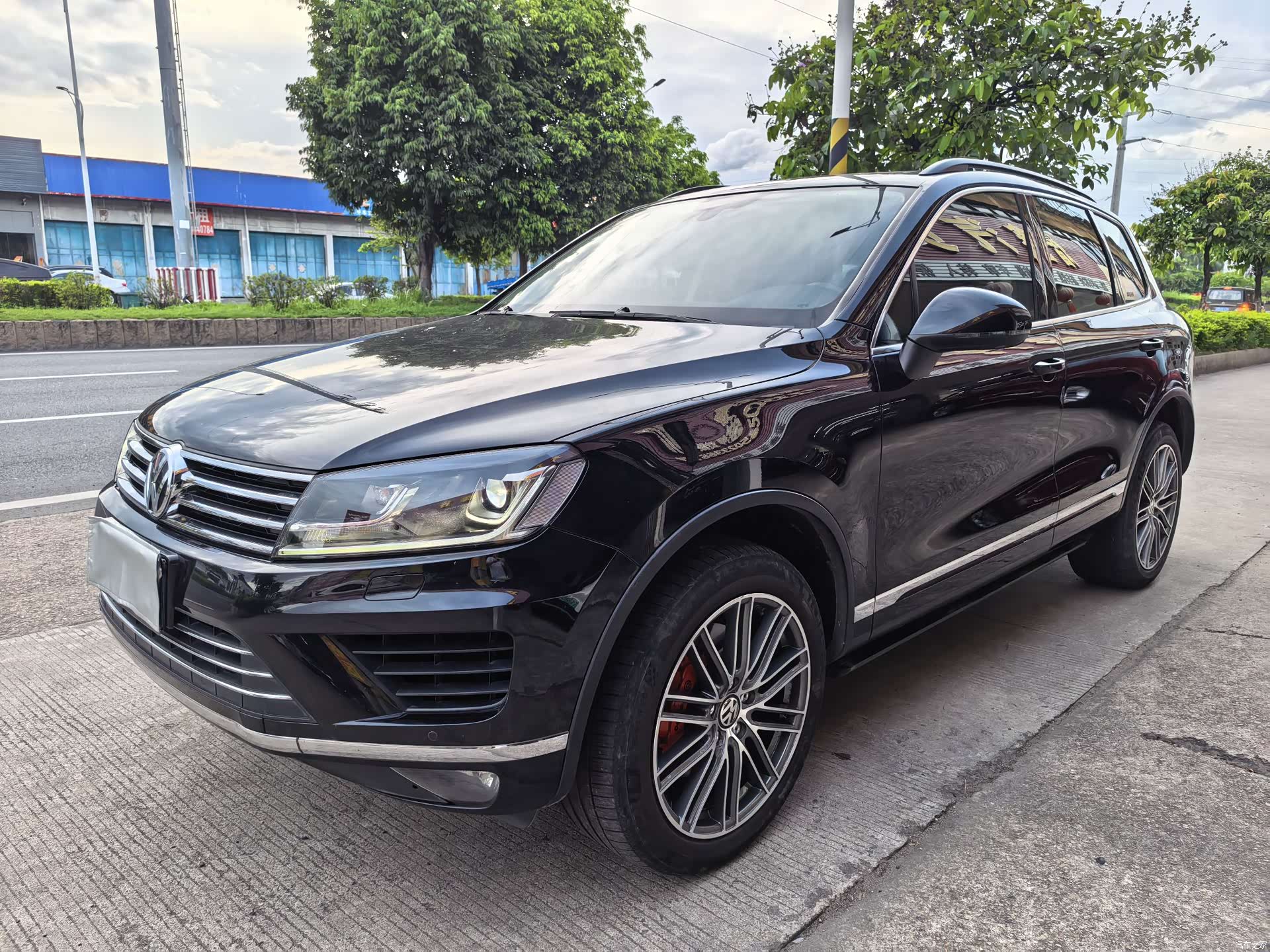 Volkswagen Touareg