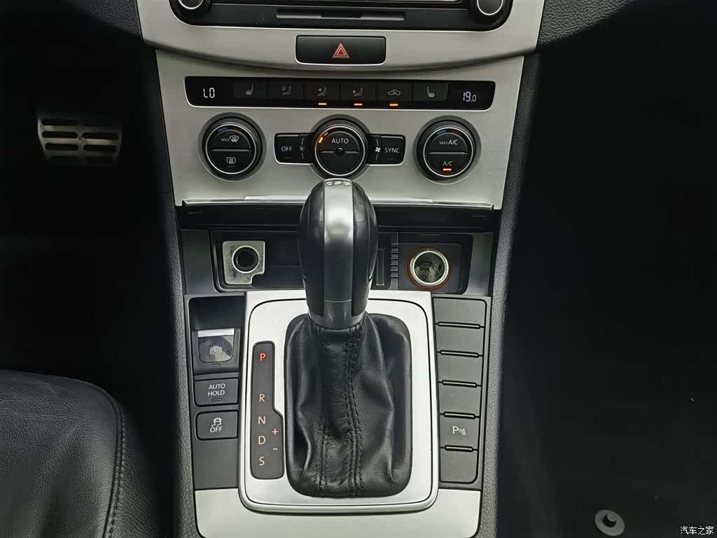 Volkswagen Magotan, 2015 13