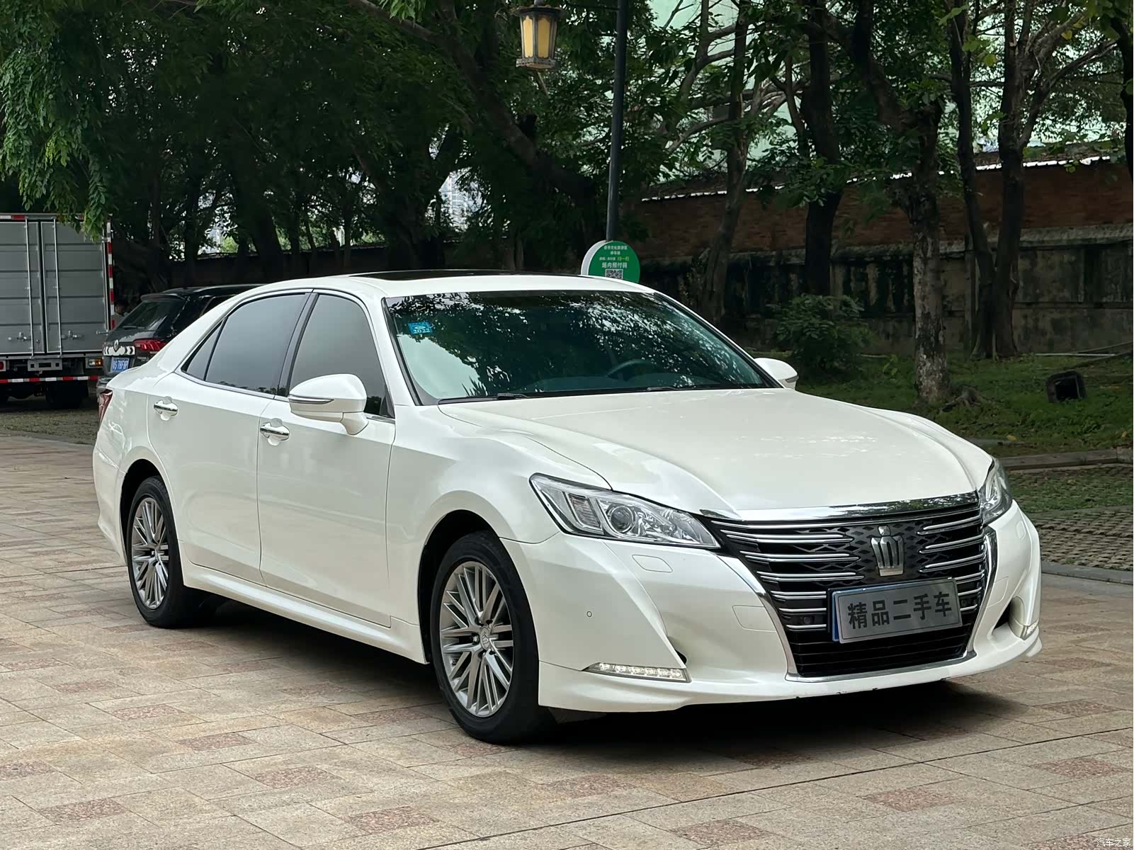 Toyota Crown, 2018 3