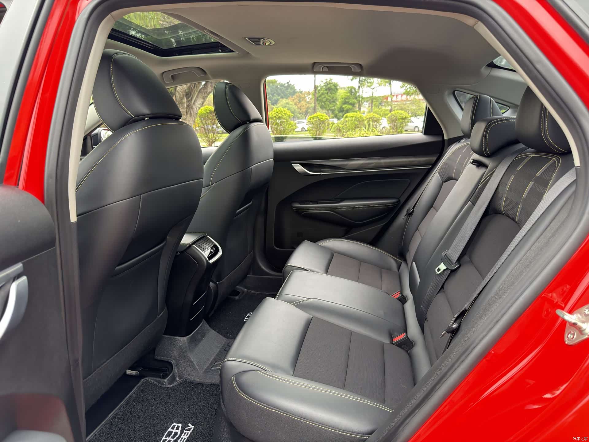 Geely Binray, 2021 8