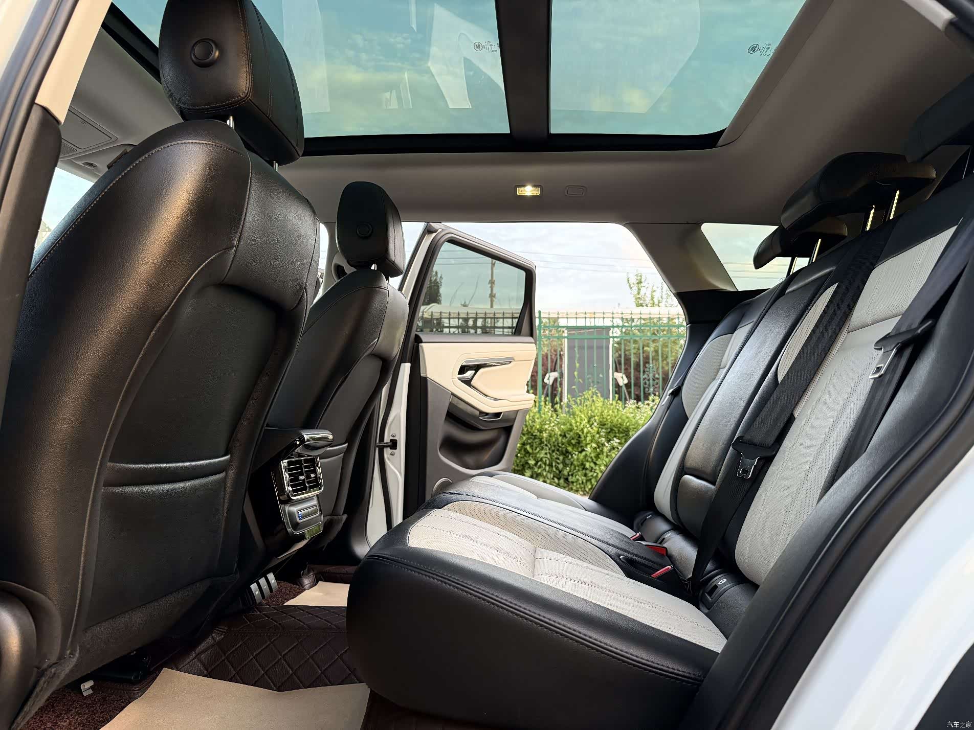 Land Rover Range Rover, 2022 13