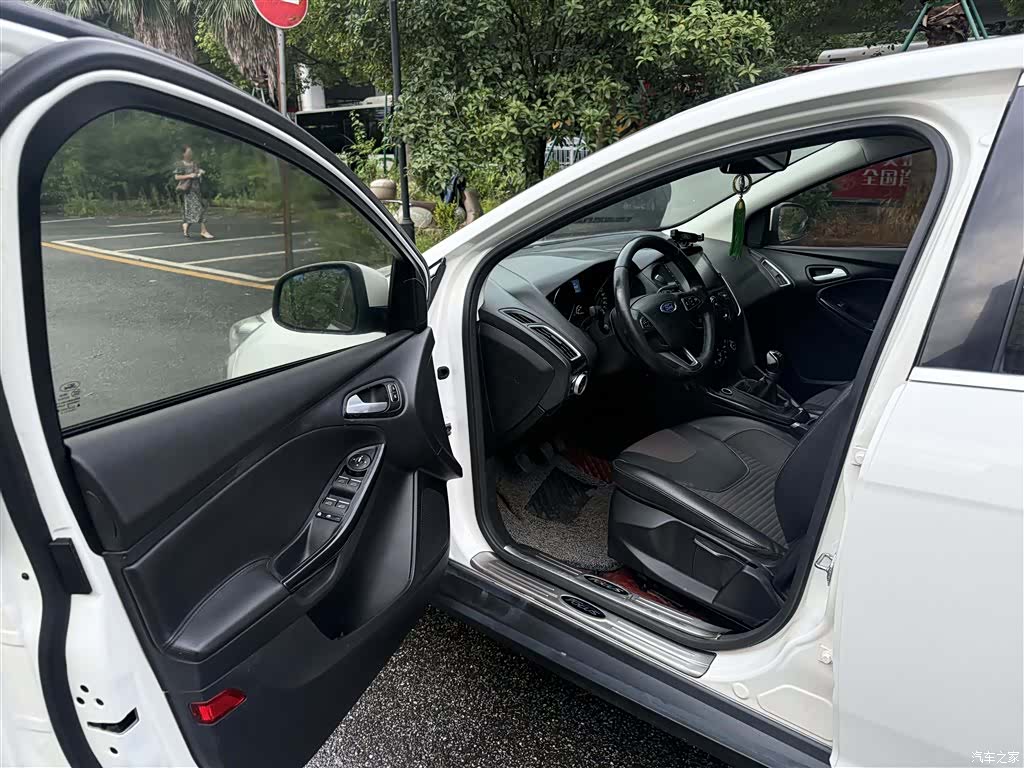 Ford Focus, 2016 7