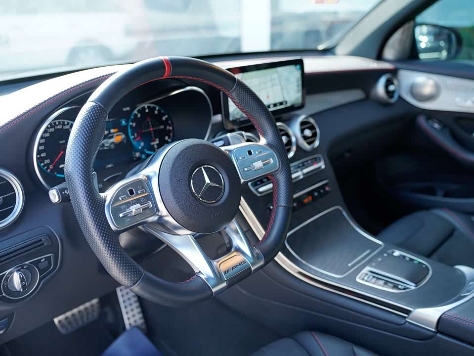 Mercedes-Benz GLC AMG