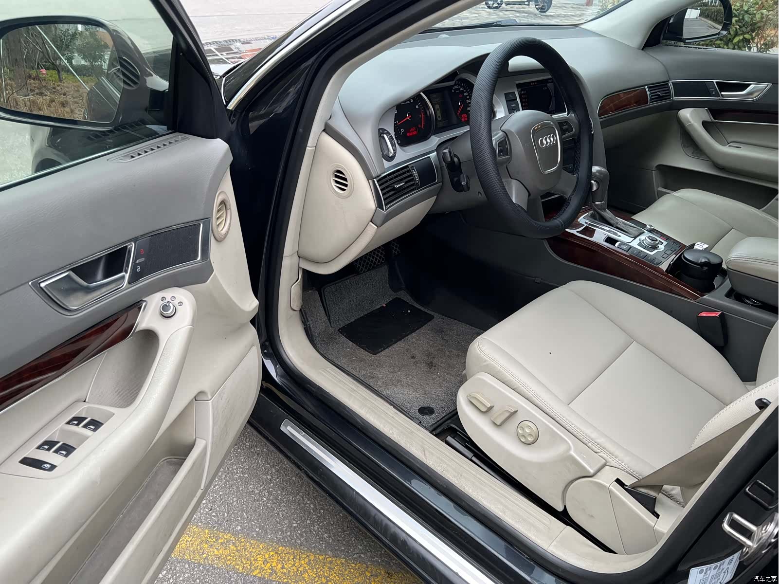 Audi A6L, 2012 8
