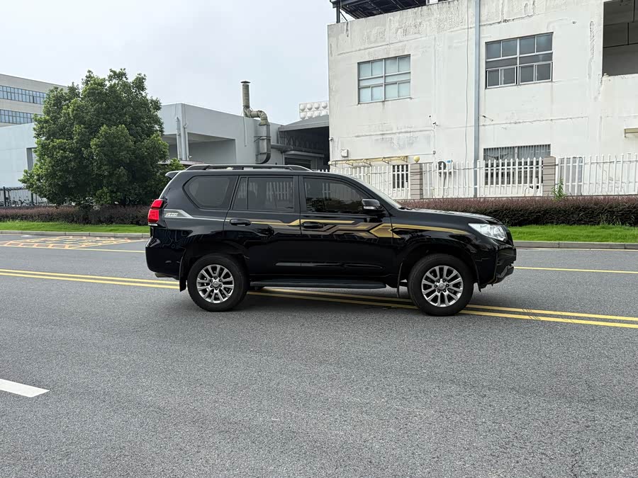 Toyota Prado 2019, фото 2