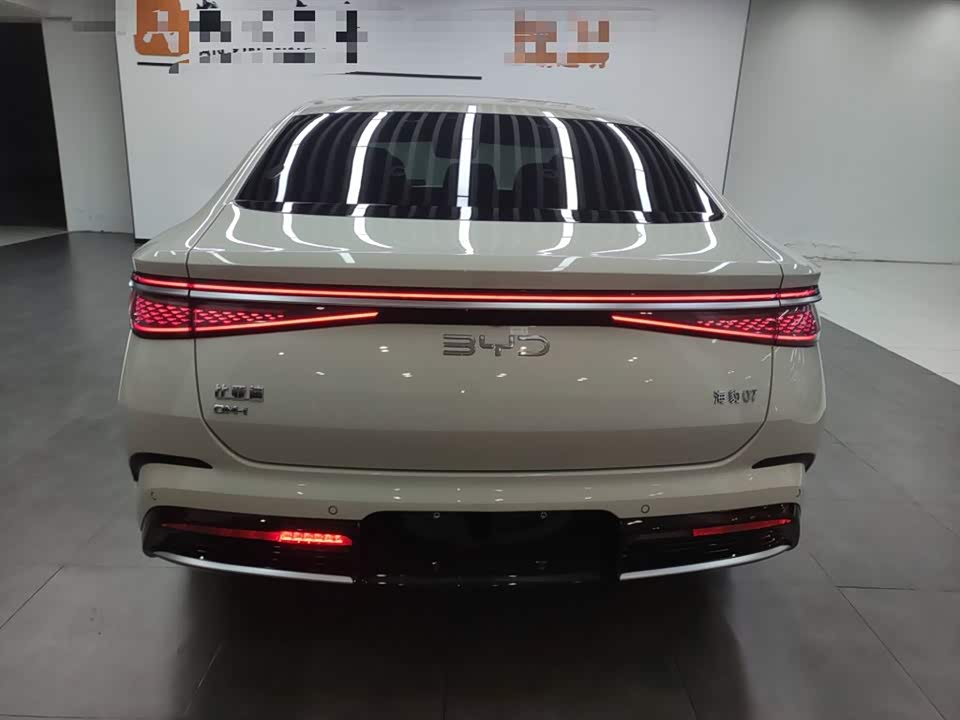 BYD Seal 07 DM-i BYD Seal 07 DM-i