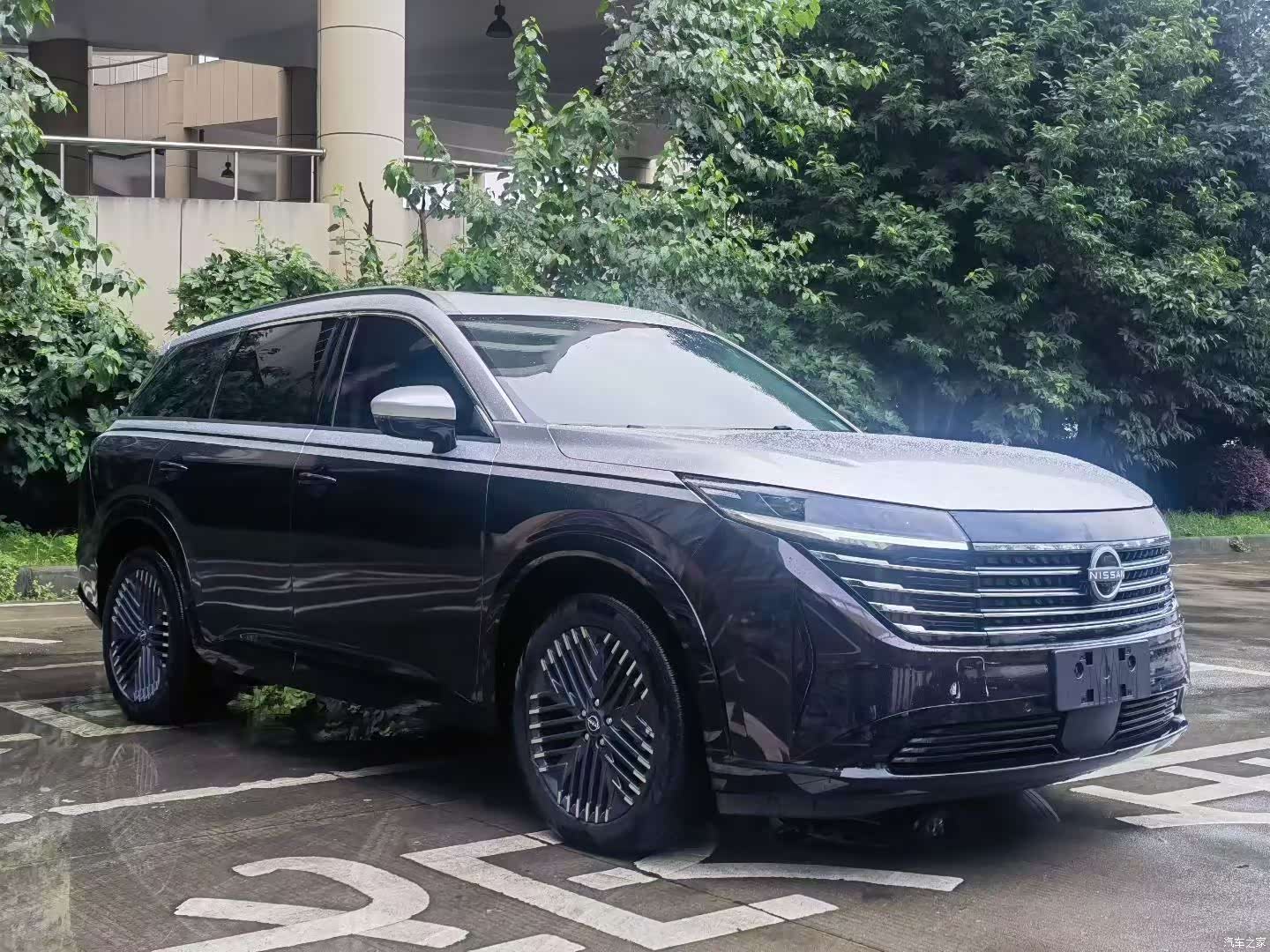Nissan Pathfinder, 2024 3