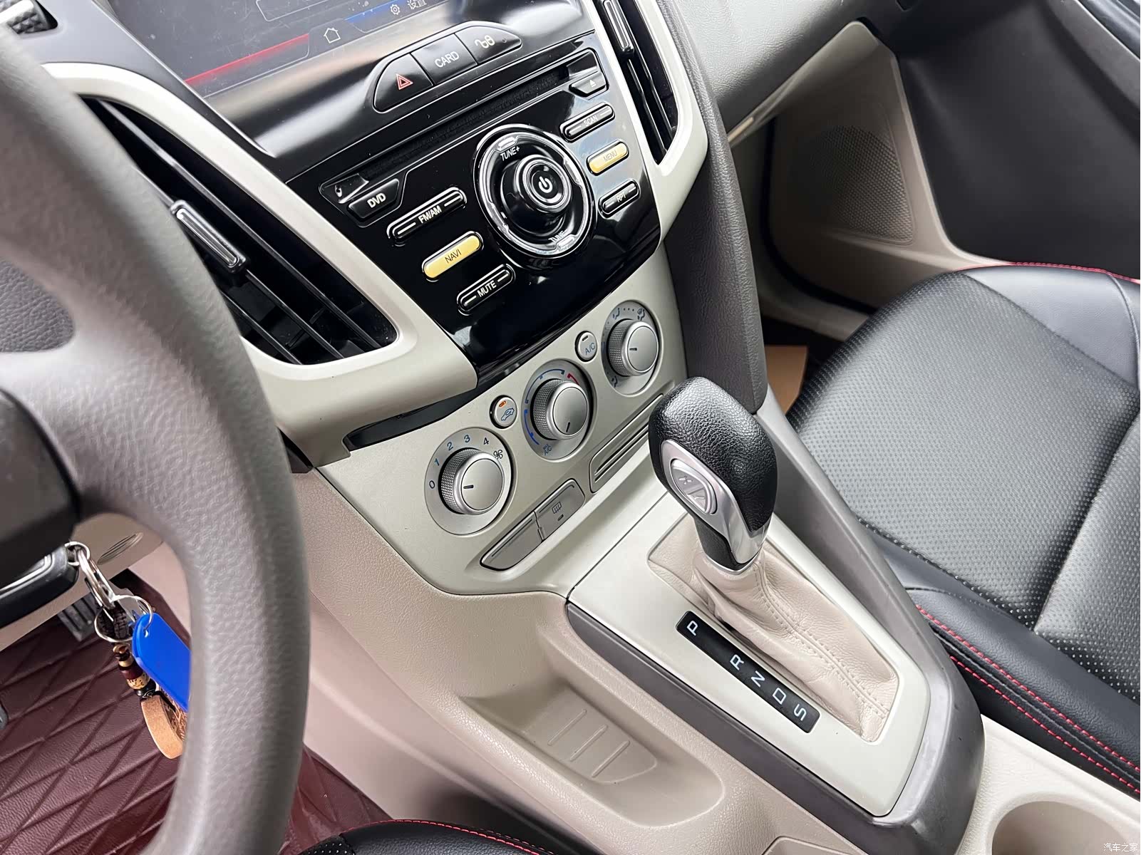 Ford Focus, 2014 8