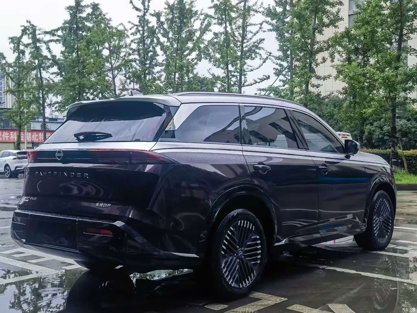 Nissan Pathfinder, 2024 9