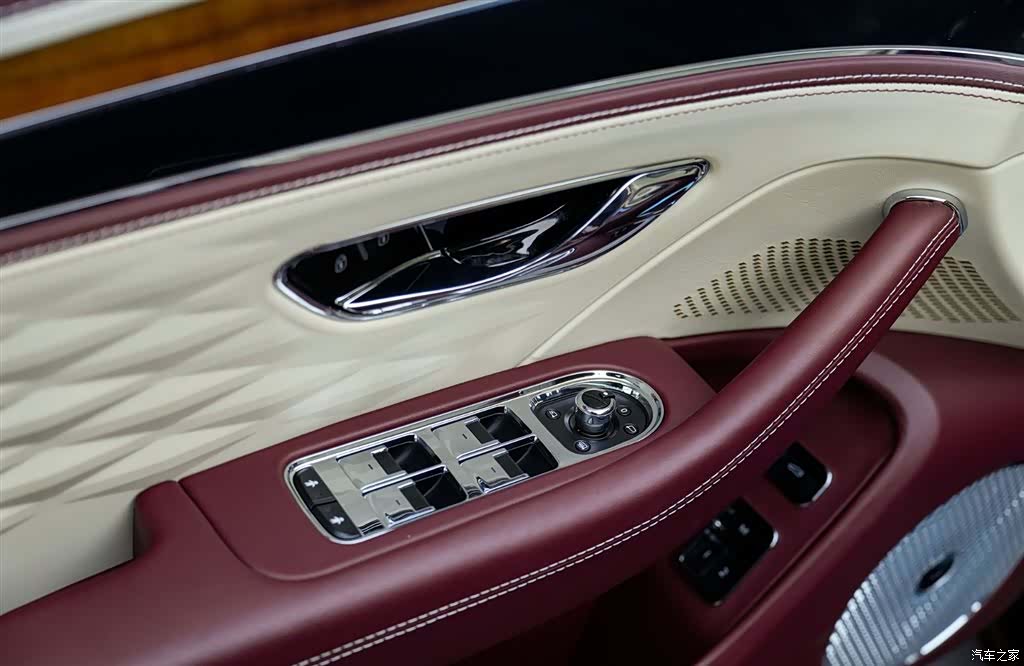 Bentley Flying Spur, 2020 24