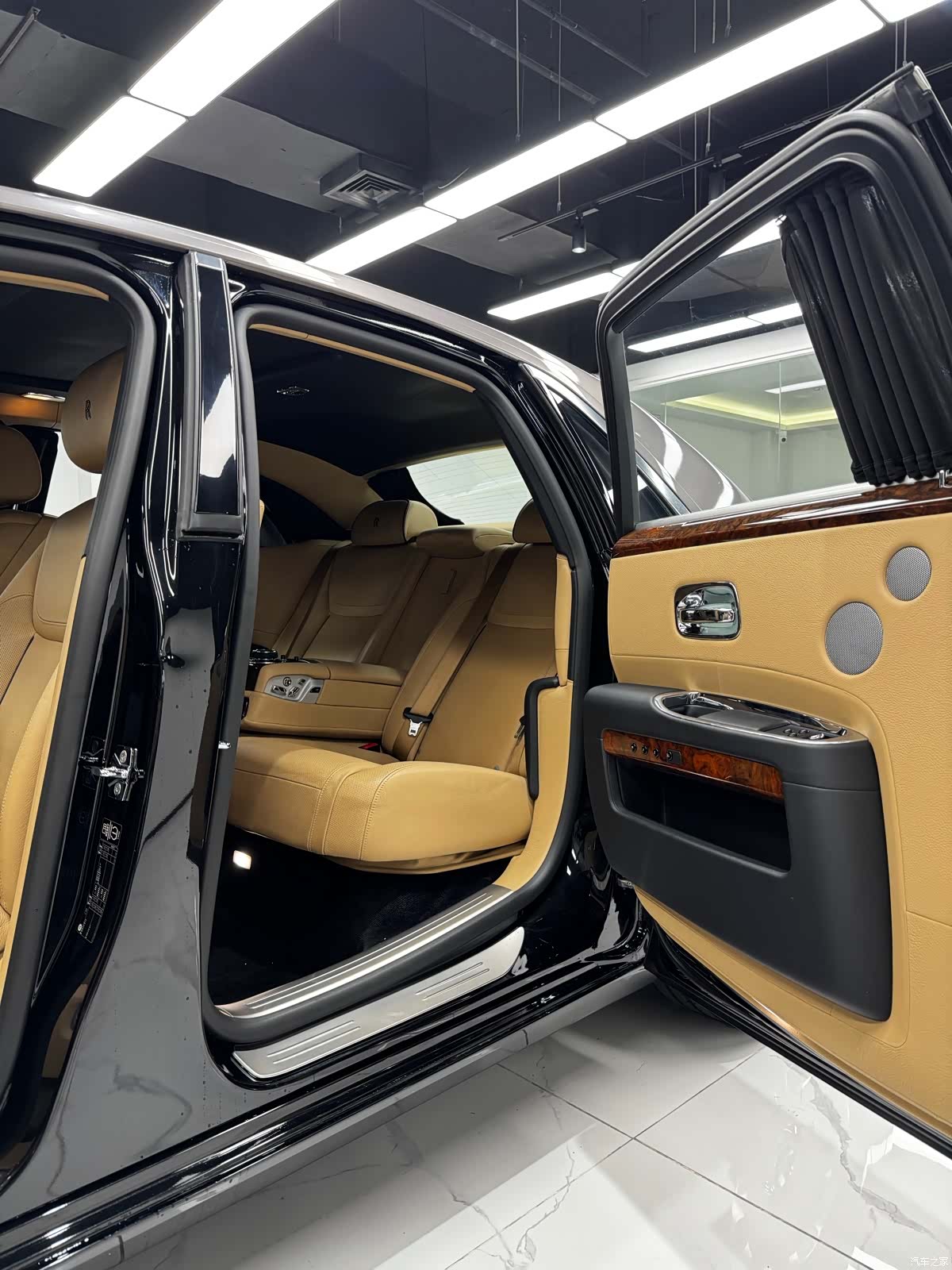 Rolls-Royce Ghost, 2018 8