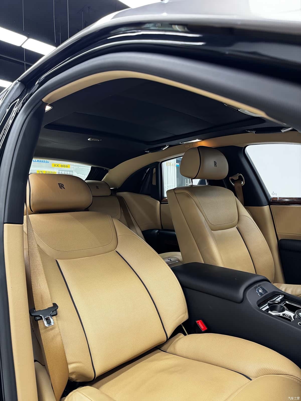 Rolls-Royce Ghost, 2018 6