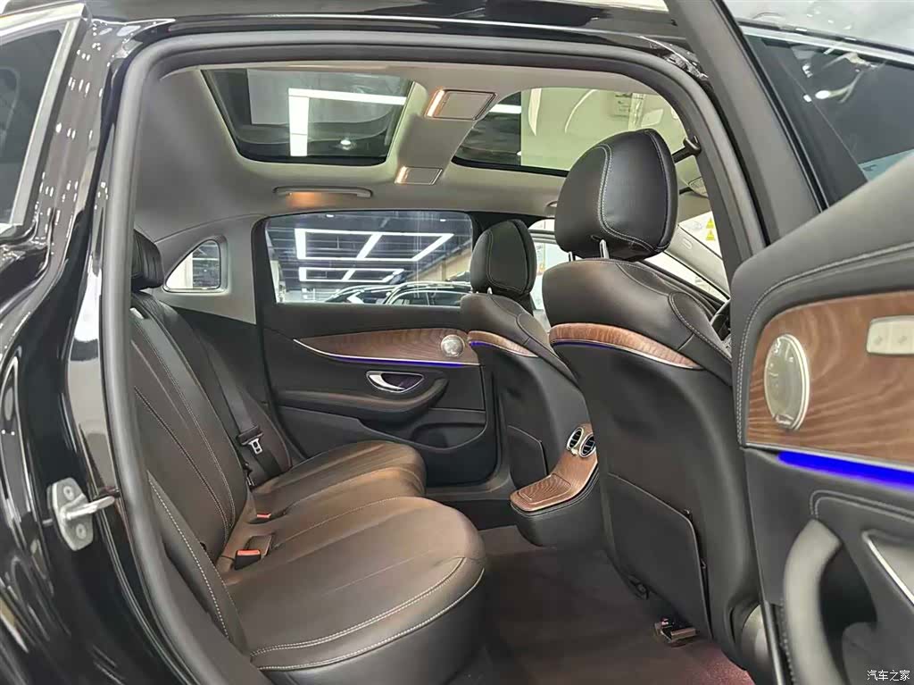 Mercedes-Benz E-Class, 2021 26