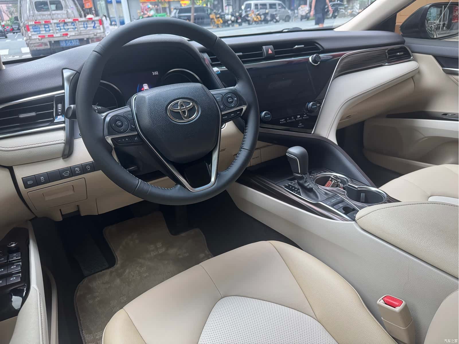 Toyota Camry, 2019 11