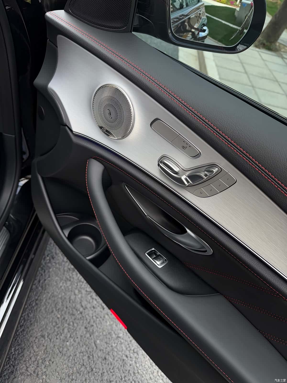 Mercedes-Benz E-Class, 2023 9