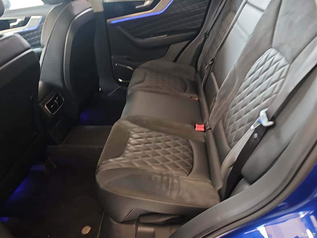 Hongqi HS5, 2022 17