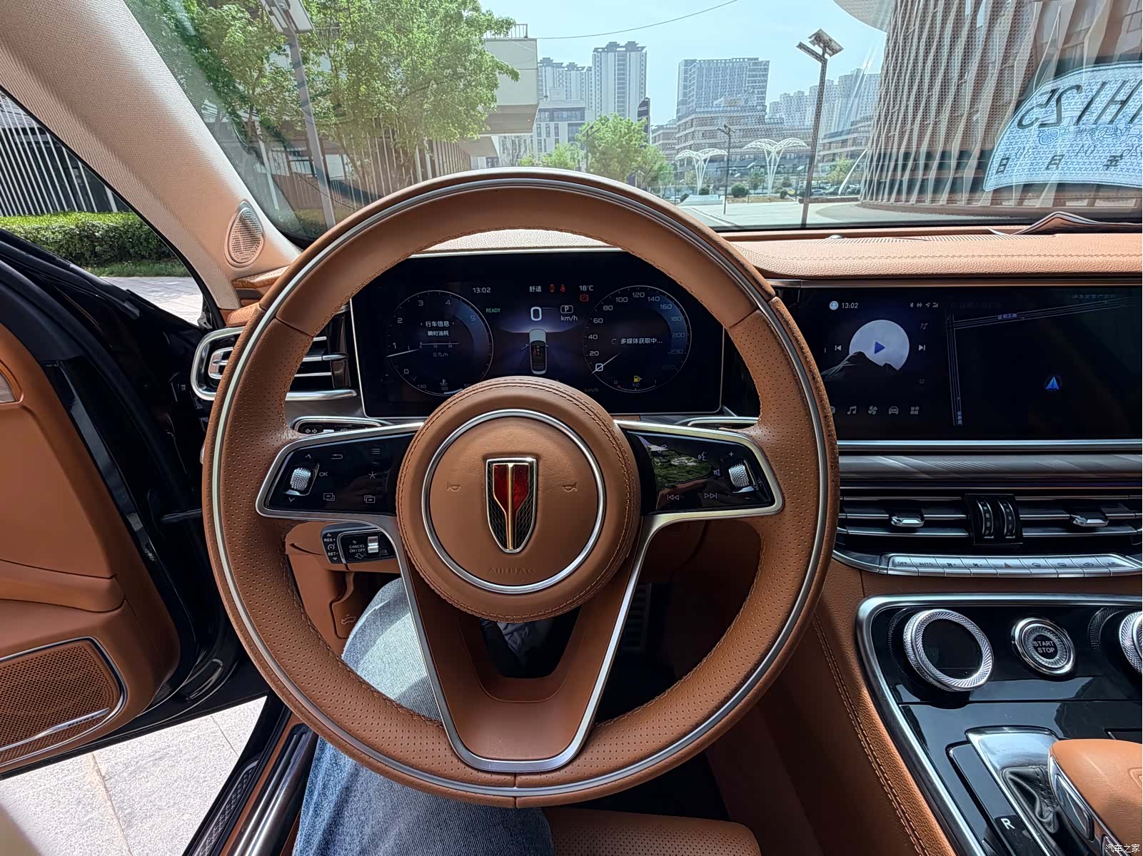 Hongqi H9, 2021 13