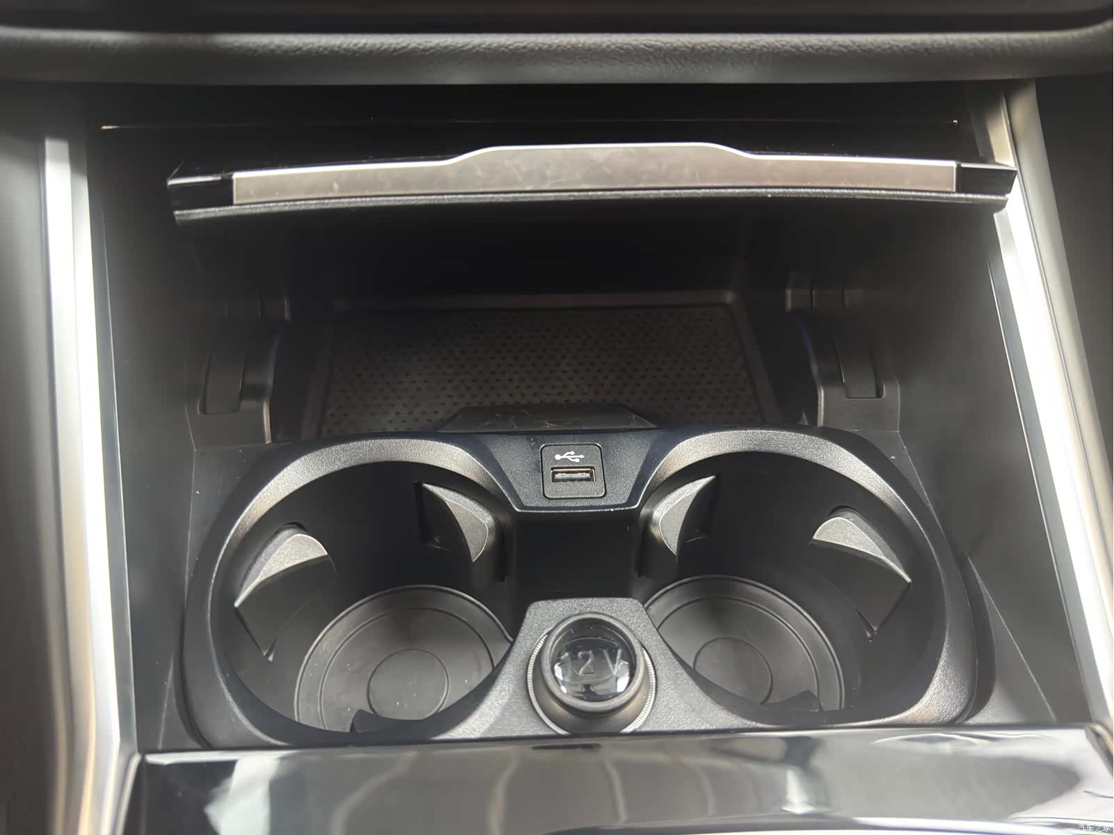 BMW i3, 2024 12
