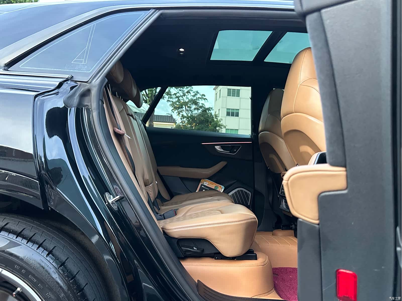 Audi Q8, 2023 20
