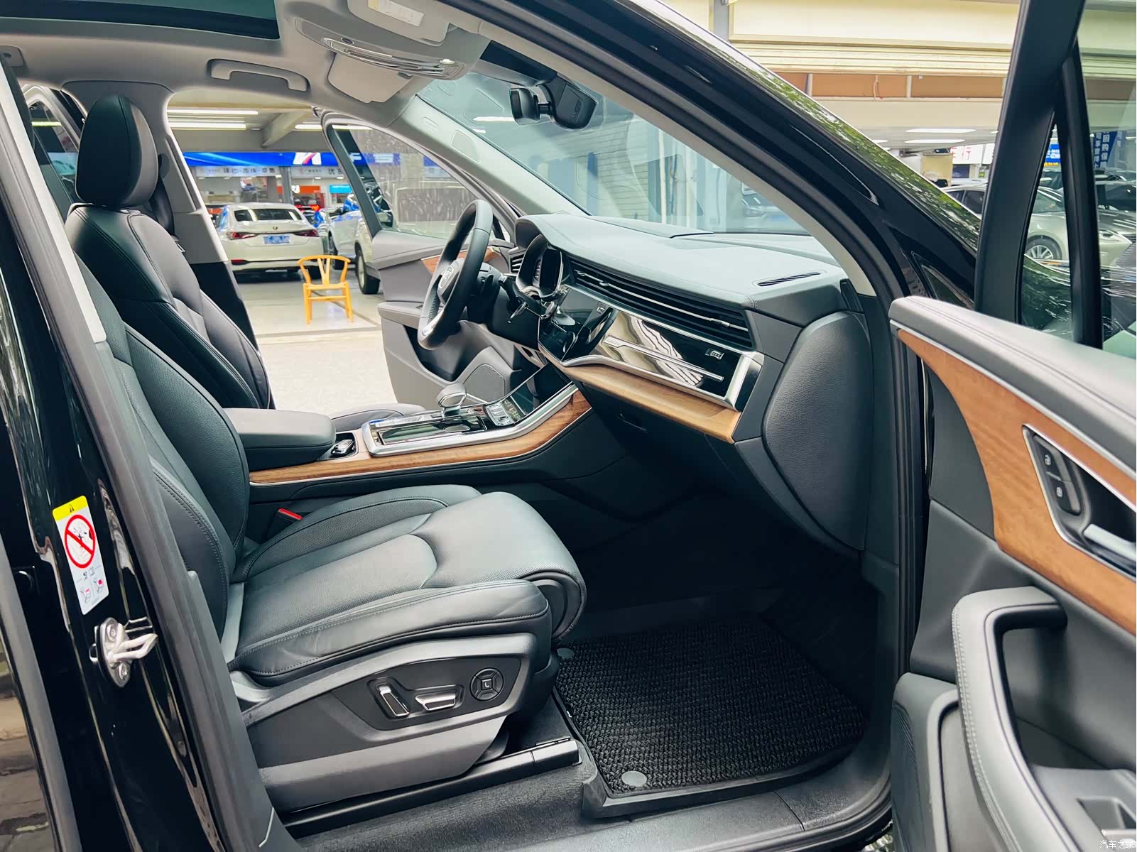Audi Q7, 2023 12