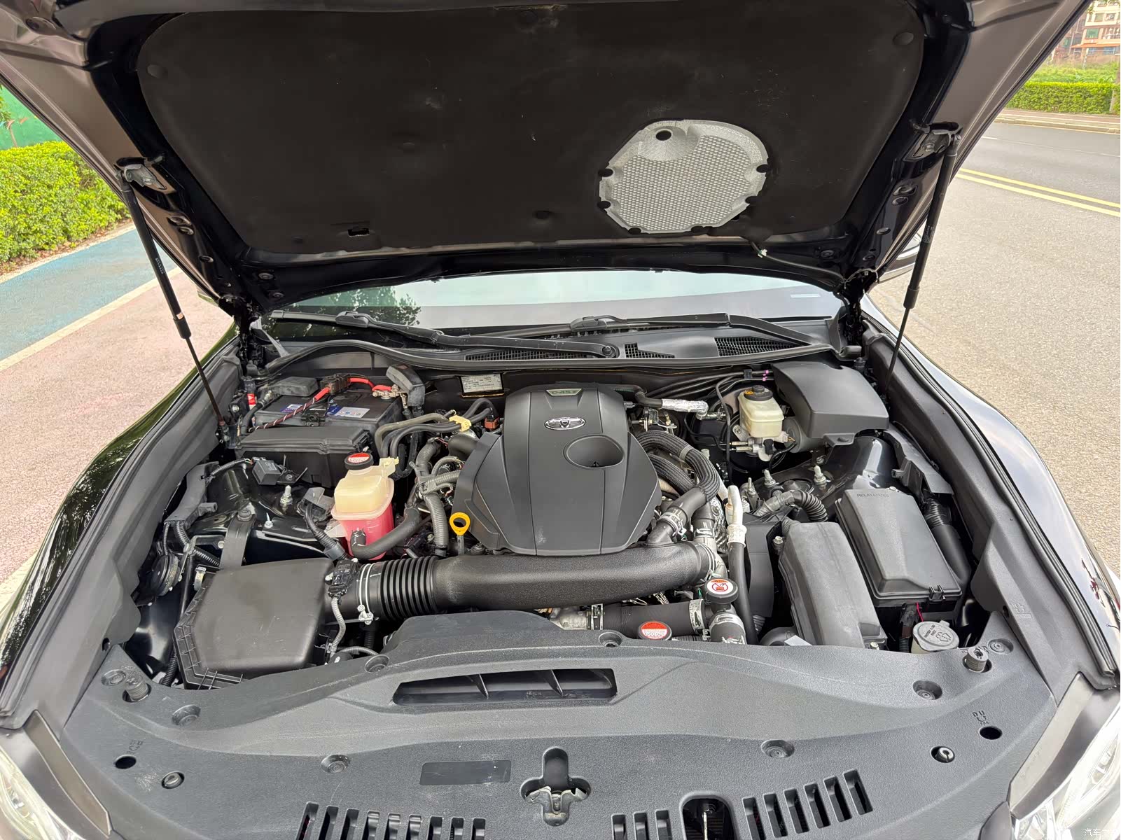 Toyota Crown, 2017 8