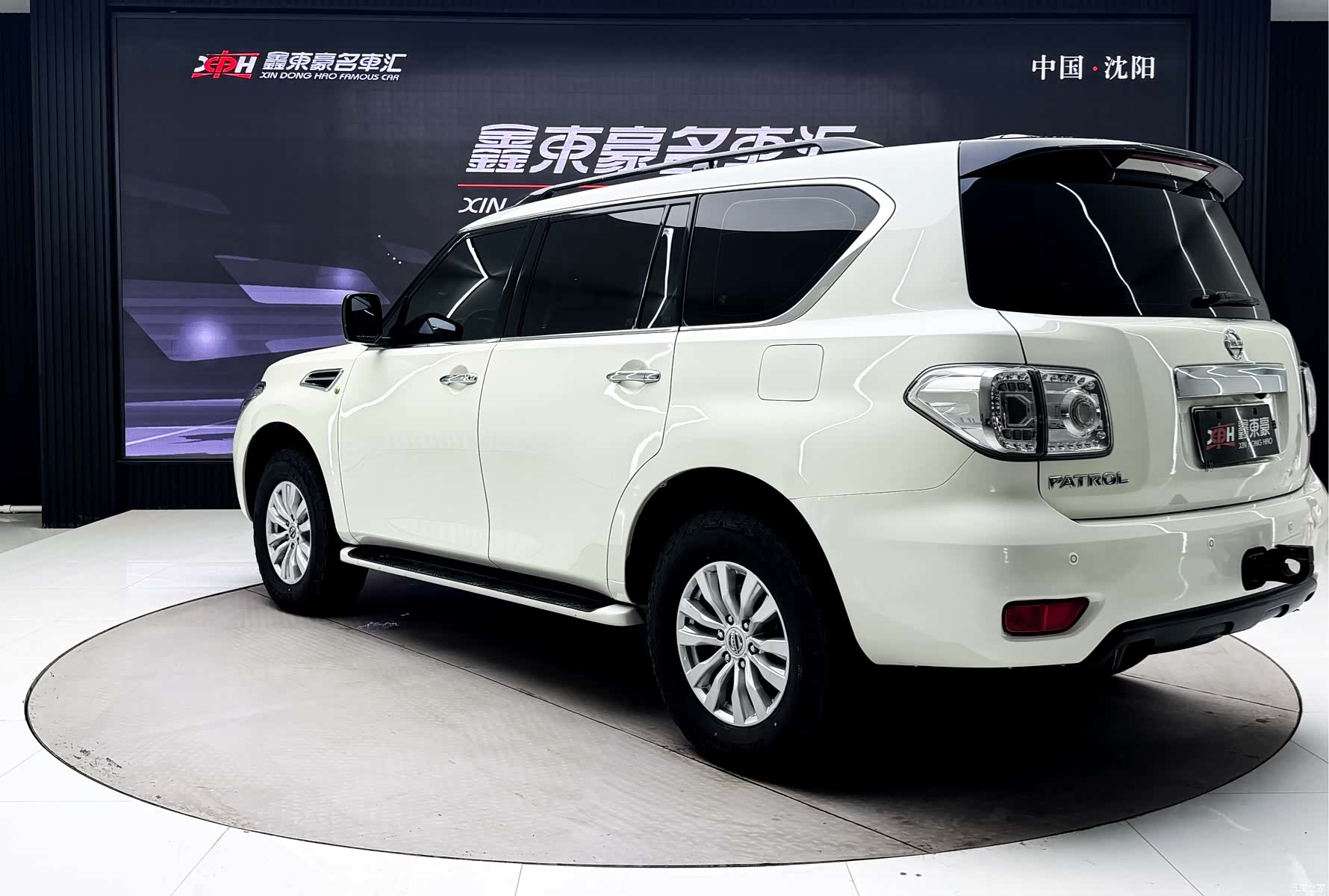 Nissan Patrol, 2017 8