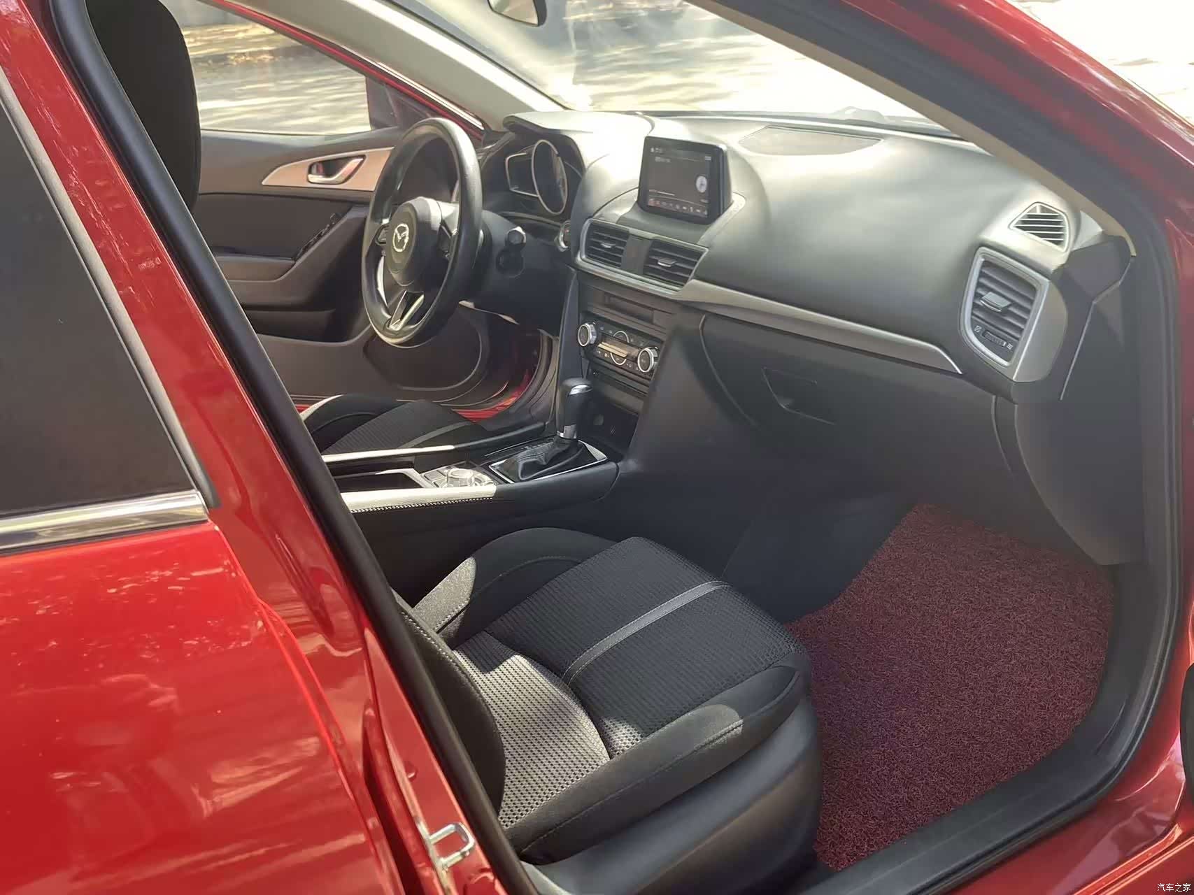 Mazda Mazda3, 2020 все фото