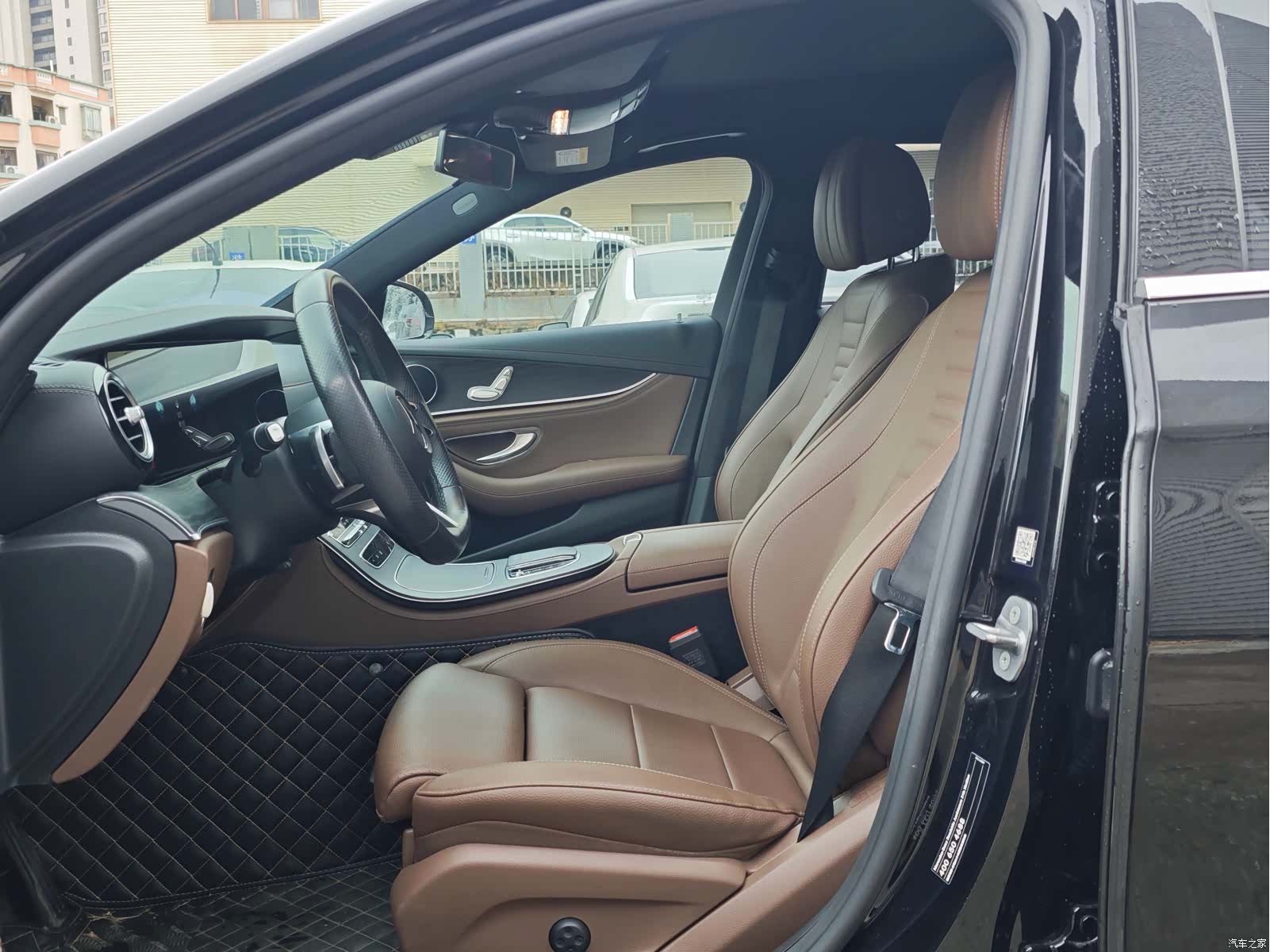Mercedes-Benz E-Class, 2023 9