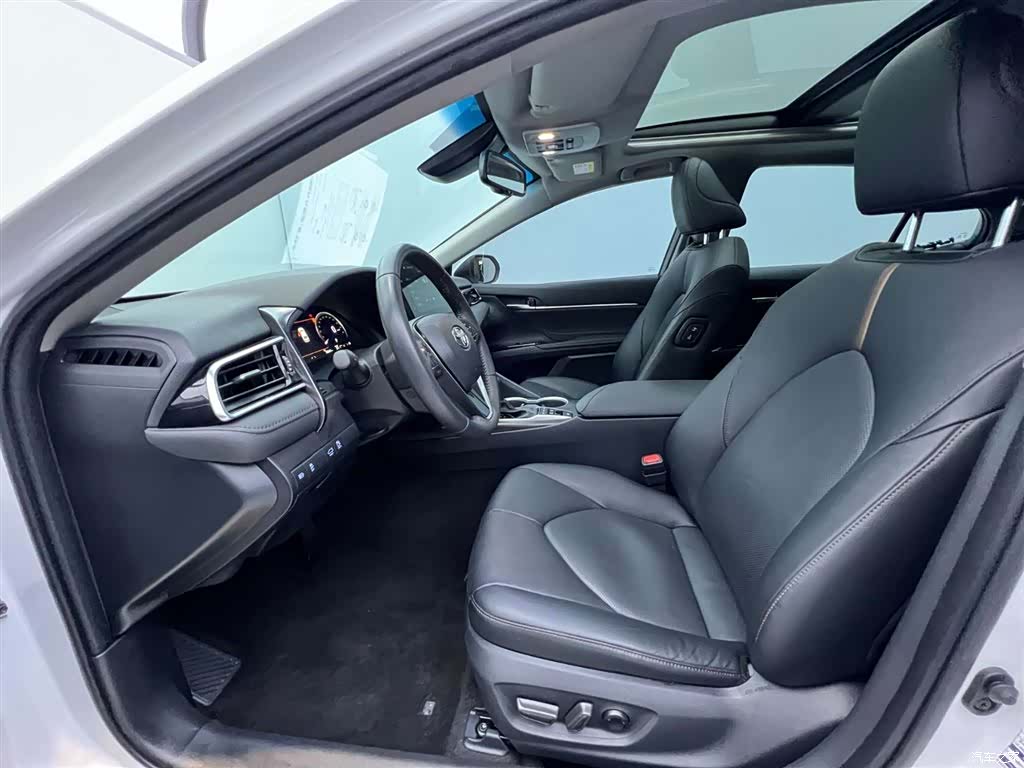 Toyota Camry, 2023 17