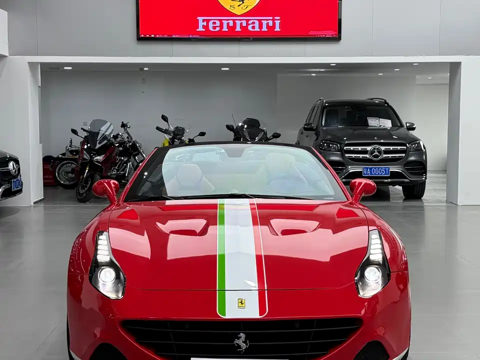 Ferrari California T
