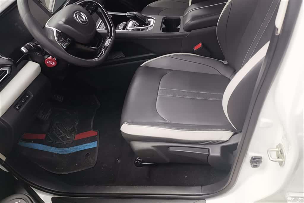 DongFeng E70, 2021 9