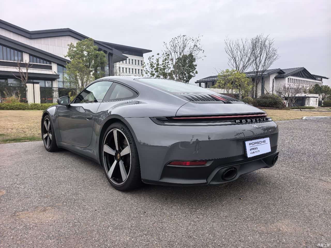 Porsche 911, 2025 4