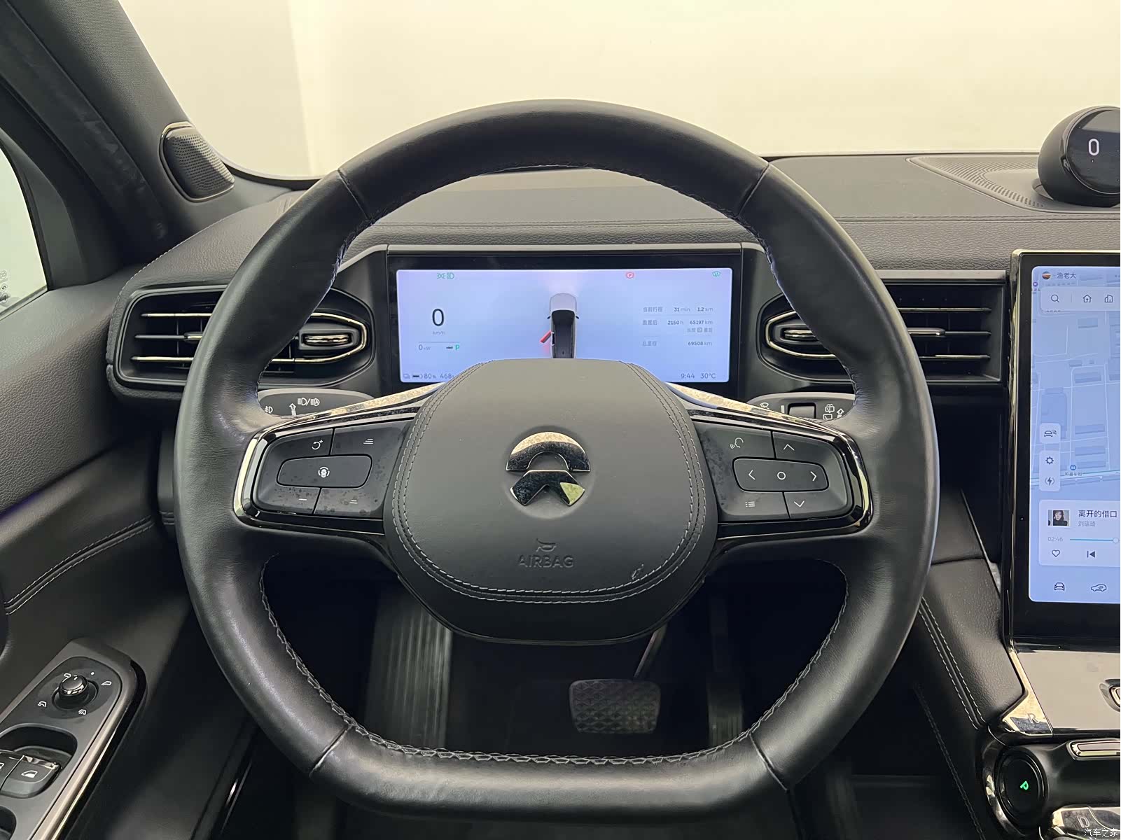NIO ES8, 2021 12