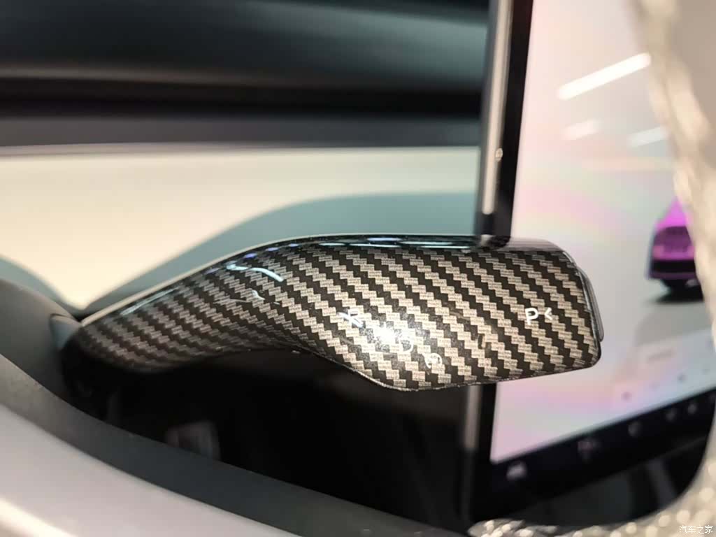 Tesla Model Y, 2023 14