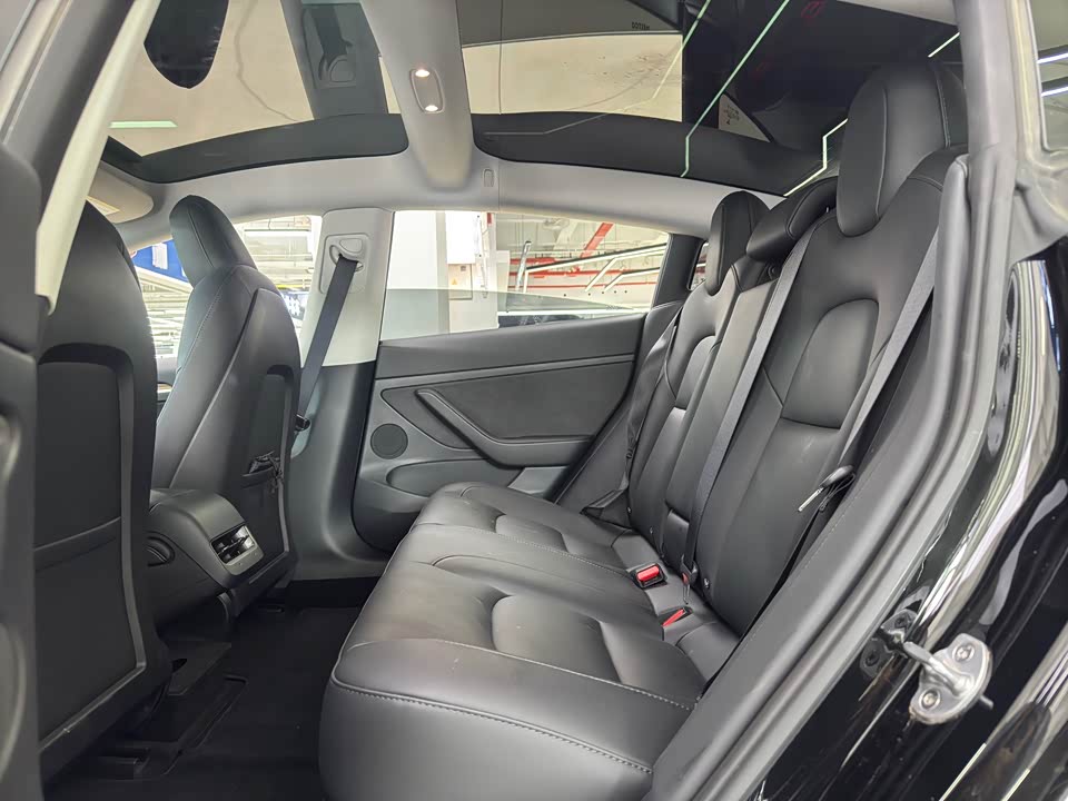 Tesla Model 3 Tesla Model 3