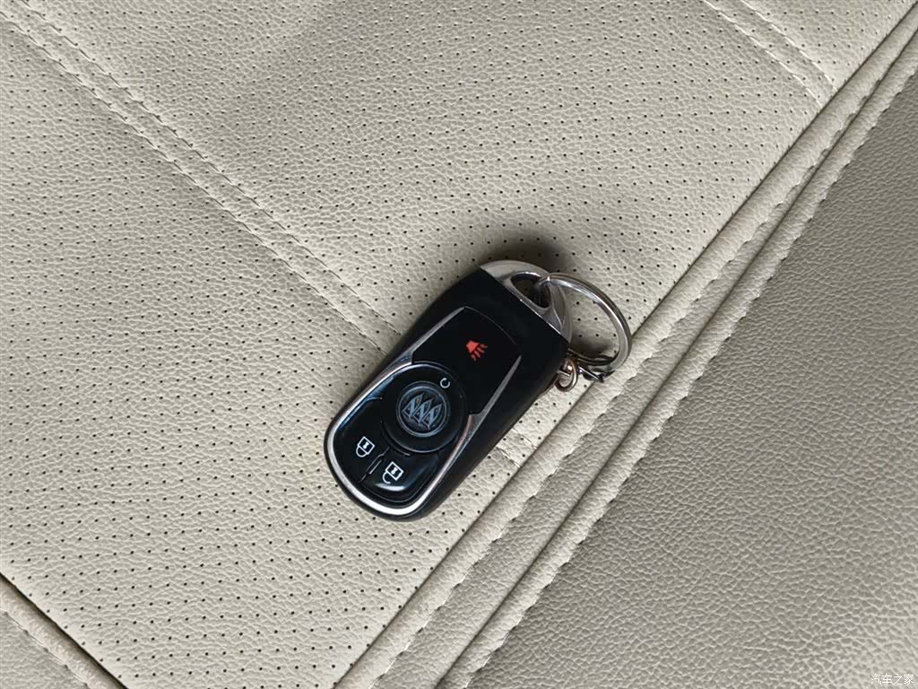 Buick GL8, 2018 9