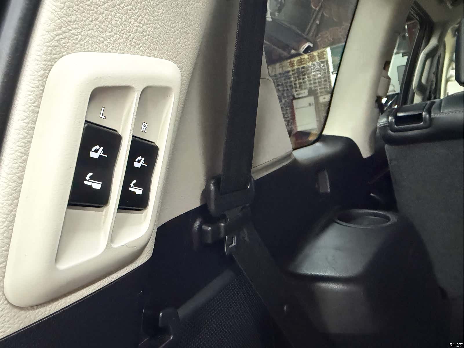 Lexus GX, 2011 41